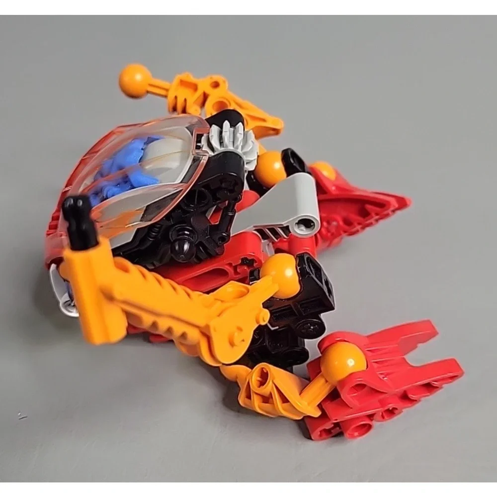 LEGO Bionicle 8563 Bohrok Tahnok 2002 W/ Krana
